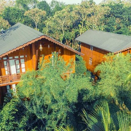 Silver Crown Nature Resort Kombichankulama Exterior photo